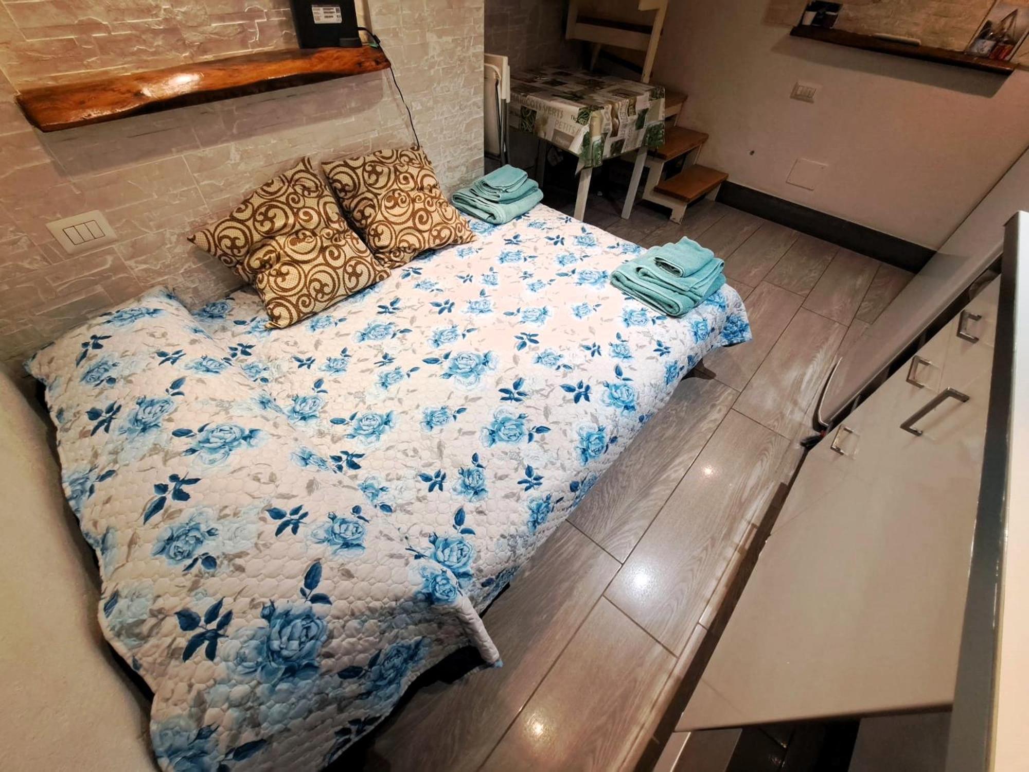 Ferienwohnung Toledo 27, A Due Passi Da Piazza Del Plebiscito Neapel Exterior foto